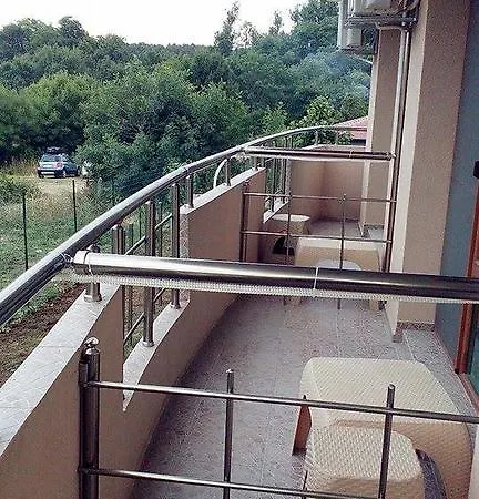 Casa de hóspedes Tangra Arapya